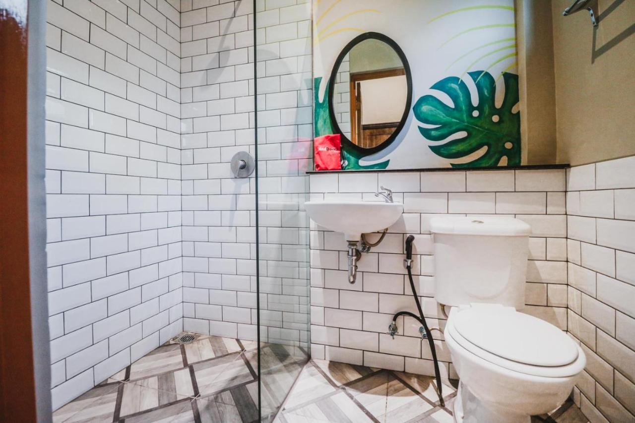 Reddoorz Plus Near Mall Slipi Jaya Jakarta Kültér fotó